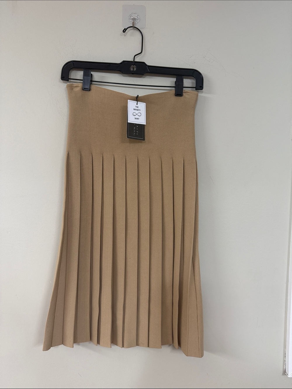 Apparalel Infinity Pleated Midi Skirt in Camel